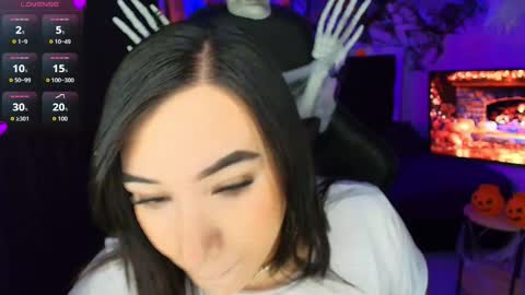 Snapshot of leahtemptation chatting on October 2025 07:21:02 AM leah online show from October 2025 07:21:02 AM