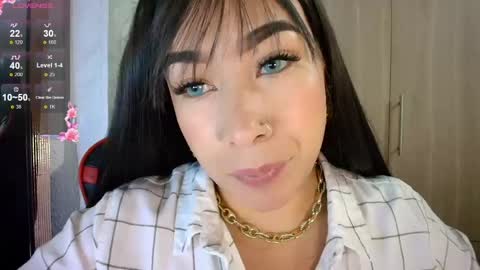 leah online show from May 2026 11:01:04 PM