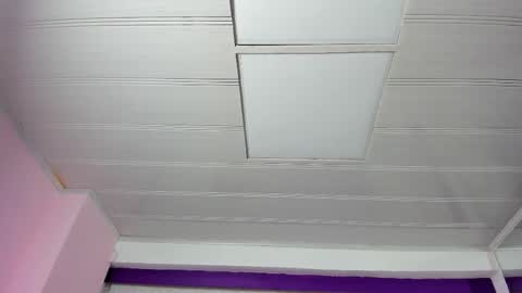 leamoreau__ online show from October 2025 12:15:02 PM