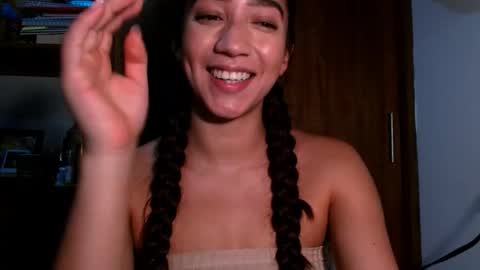 leanaalhub online show from December 2025 04:41:02 AM