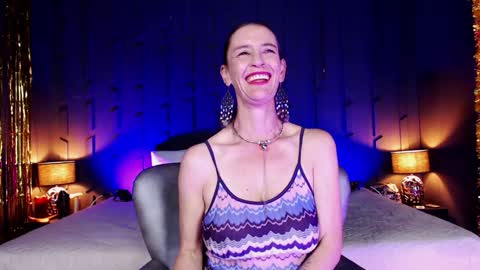 Snapshot of leanamature chatting on December 2024 02:40:02 PM Leana online show from December 2024 02:40:02 PM