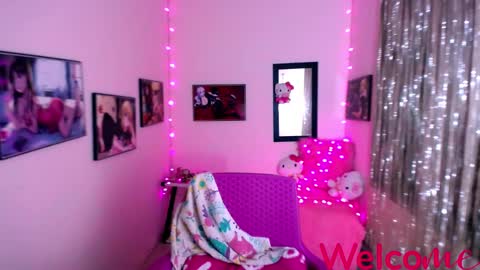 Leandra online show from December 2024 12:12:02 PM