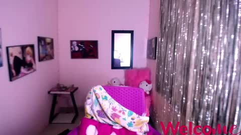 Leandra online show from February 2025 12:44:01 PM