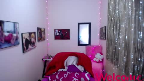 Leandra online show from February 2025 03:15:02 PM