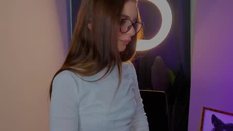 Sophie online show from April 2026 07:58:01 PM