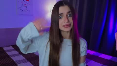 Sophie online show from June 2026 07:04:02 PM