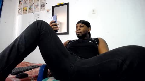 Latino hot online show from May 2026 04:36:02 PM