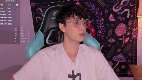 leaneseb online show from December 2024 11:28:02 PM