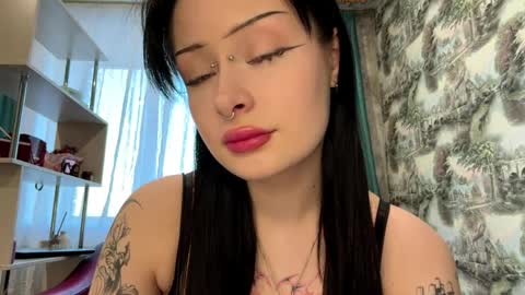 Kiki online show from March 2026 03:12:01 PM