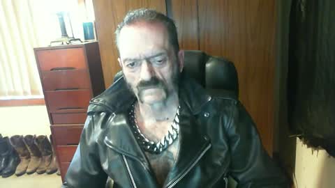 Snapshot of leathergreaser chatting on February 2025 12:28:01 AM leathergreaser online show from February 2025 12:28:01 AM