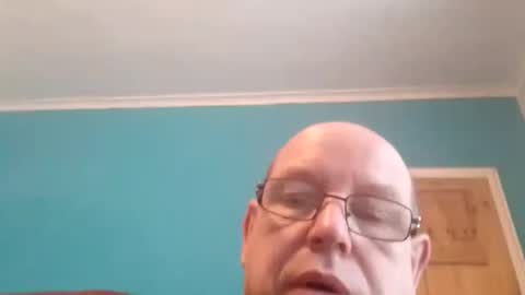 leatherpants68 online show from October 2025 08:25:01 AM