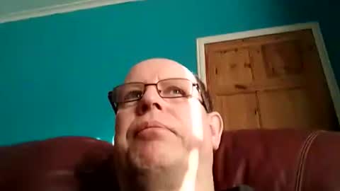 leatherpants68 online show from December 2025 12:47:02 PM