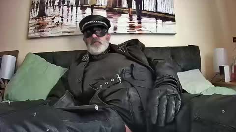 Snapshot of leathertease chatting on February 2025 02:13:02 PM master or sir online show from February 2025 02:13:02 PM