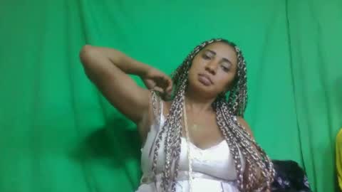 Snapshot of leatiana chatting on February 2026 12:18:02 AM leatiana online show from February 2026 12:18:02 AM