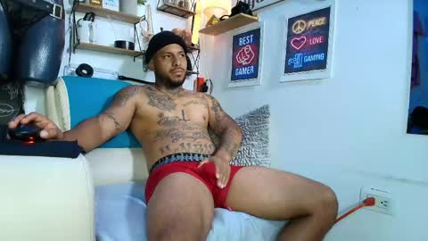leenar_key online show from May 2026 12:02:01 PM