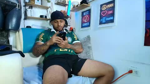 leenar_key online show from May 2026 08:40:02 PM