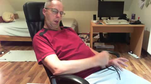 Dave online show from December 2024 12:18:01 AM