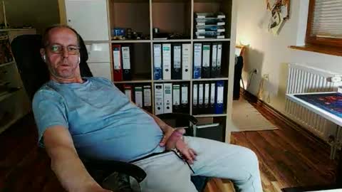 Dave online show from April 2026 09:20:02 PM