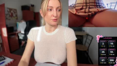 LegsLONG online show from January 2025 10:58:02 AM