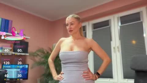 LegsLONG online show from January 2026 05:23:02 AM