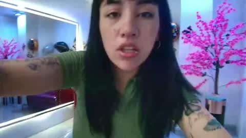 Leia.  online show from November 2025 11:22:02 AM