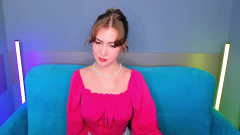 leiawow online show from December 2024 08:33:01 AM