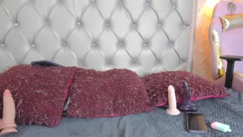 LEIGH ANGELS online show from January 2025 11:21:01 PM