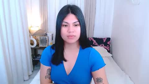 Snapshot of leighcortesi chatting on October 2025 07:44:01 AM Cailey online show from October 2025 07:44:01 AM