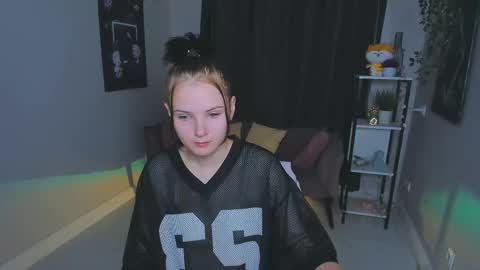 Leila online show from September 2025 12:26:01 PM