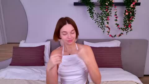 LeilaLawson online show from February 2025 08:05:01 AM