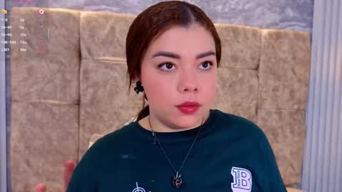 leilapons online show from February 2026 06:11:01 PM