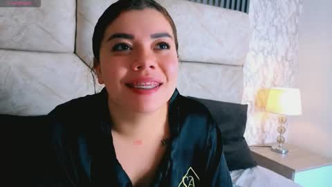 leilapons online show from March 2026 06:36:01 PM