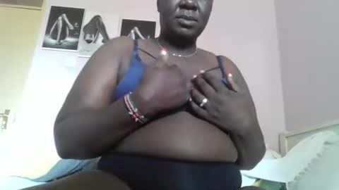 Snapshot of lemon_girl90 chatting on October 2025 06:35:02 AM lemon_girl90 online show from October 2025 06:35:02 AM