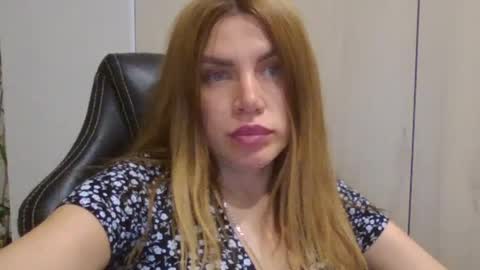 lena6122000 online show from July 2026 07:05:01 PM