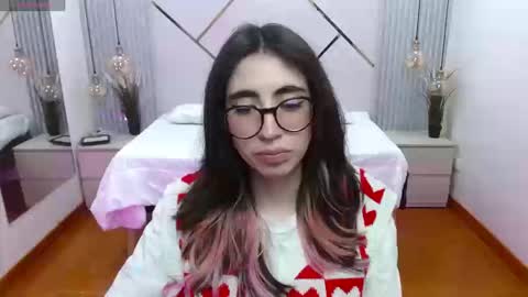 Lena online show from September 2025 08:41:01 PM