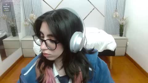 Lena online show from September 2025 08:31:01 PM