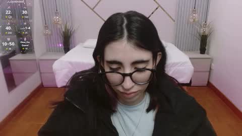 Lena online show from September 2025 08:35:01 PM