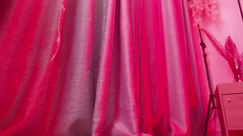 Lenna Kang online show from February 2025 05:35:01 PM