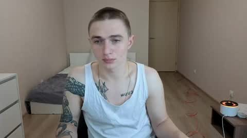 Snapshot of leo__miller chatting on June 2026 04:33:01 PM LEO online show from June 2026 04:33:01 PM