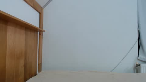 Snapshot of leo_and_lori chatting on December 2024 03:27:02 AM Leo and Lori online show from December 2024 03:27:02 AM