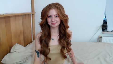 Snapshot of leo_and_lori chatting on December 2024 07:46:01 AM Leo and Lori online show from December 2024 07:46:01 AM