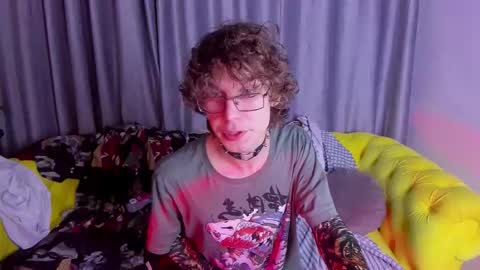 Snapshot of leo_bensyten chatting on October 2025 03:10:01 PM Leo online show from October 2025 03:10:01 PM