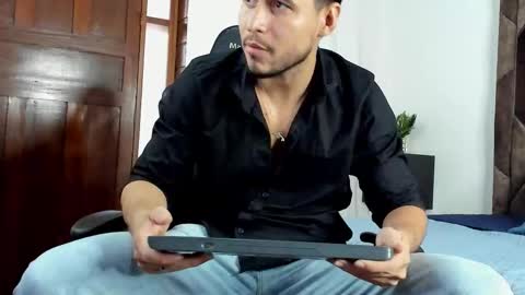 leo_carter1 online show from February 2026 02:29:02 PM