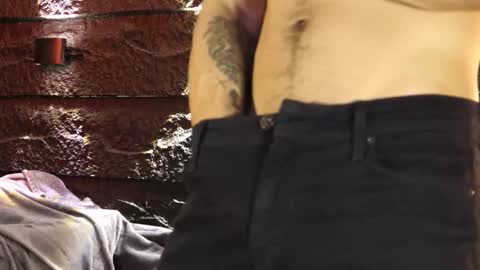 Leo  Diaz online show from November 2025 02:42:02 AM