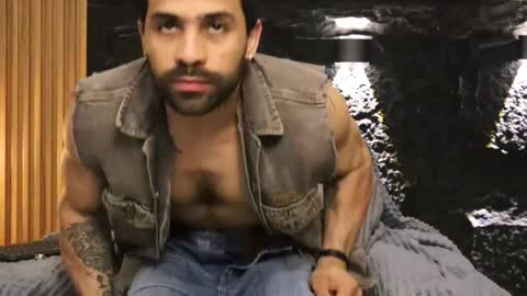 Leo  Diaz online show from March 2026 12:00:02 AM