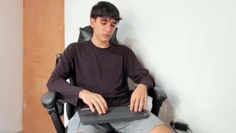 Leo Jones online show from September 2025 06:00:01 PM