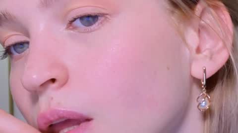  Ashly  online show from December 2024 03:33:02 PM