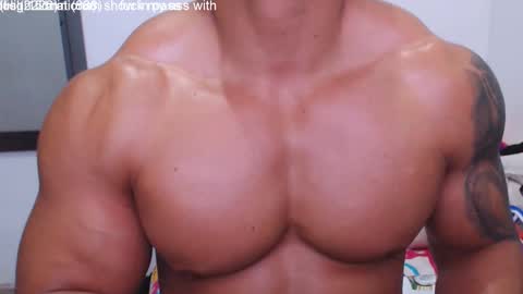 Snapshot of leo_muscleboy chatting on December 2024 02:30:02 AM Leo online show from December 2024 02:30:02 AM