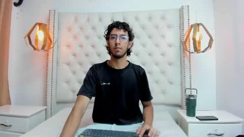 Snapshot of leo_sanz6 chatting on June 2026 12:24:02 PM LEO online show from June 2026 12:24:02 PM