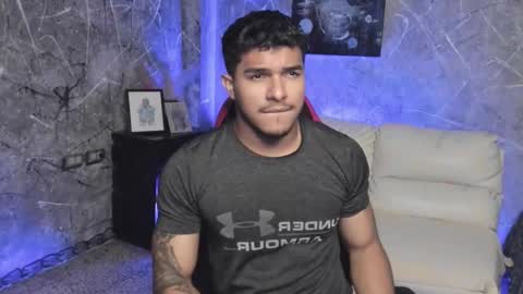 Leo independent model online show from October 2025 12:11:01 AM